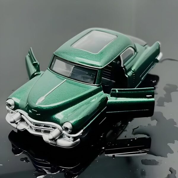 Mini Vintage Die-Cast Metal Car 1:36 Scale | Pull Back Action Toy Car Model with Openable Doors & Trunk | Premium Metal Body Miniature Car for Kids & Collectors (Green)
